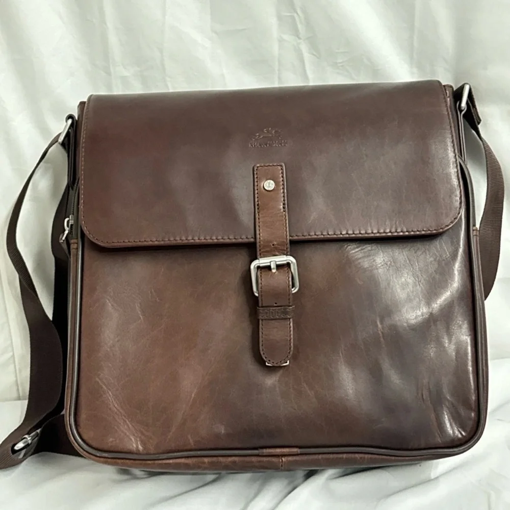 Mancini Buffalo Messenger Bag for 12